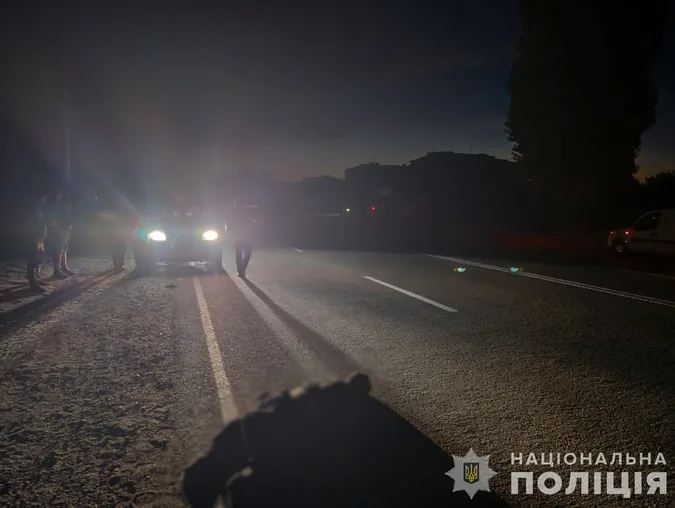На Запоріжжі пікап переїхав військового – водій втік, його шукають (фото)