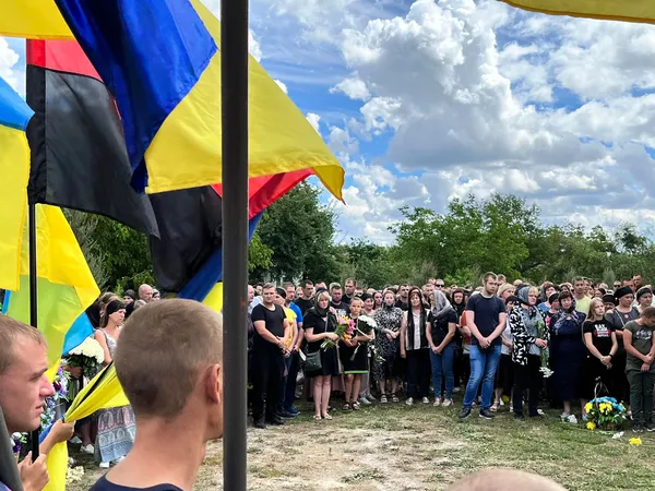 На Ковельщині попрощалися із загиблим на війні Петром Богданом (фото)