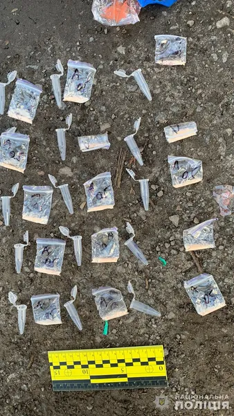Мав «товару» на 100 тисяч: у Луцьку затримали 18-річного «закладника» (фото)
