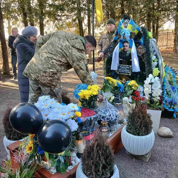 На Волині відкрили меморіальну дошку загиблому Герою Ігореві Панасюку (фото)