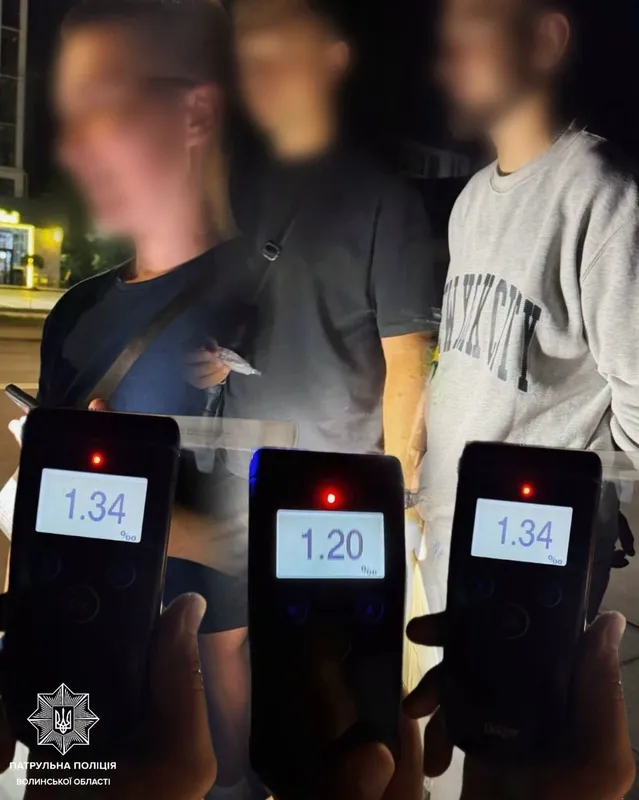 У Луцьку під час комендантської години зупинили трьох п’яних водіїв електросамокатів