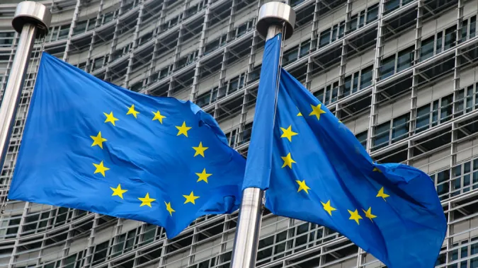 ЄС офіційно запровадив санкції проти Росії через визнання «Л/ДНР»