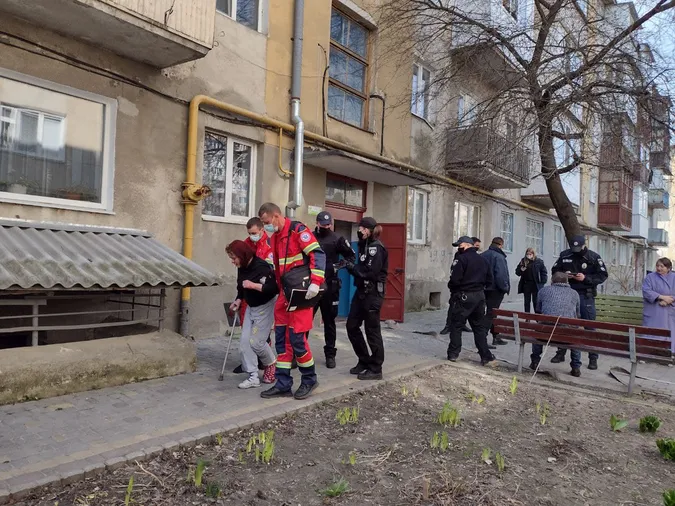 Необережність під час куріння: деталі пожежі в луцькій п’ятиповерхівці (фото)