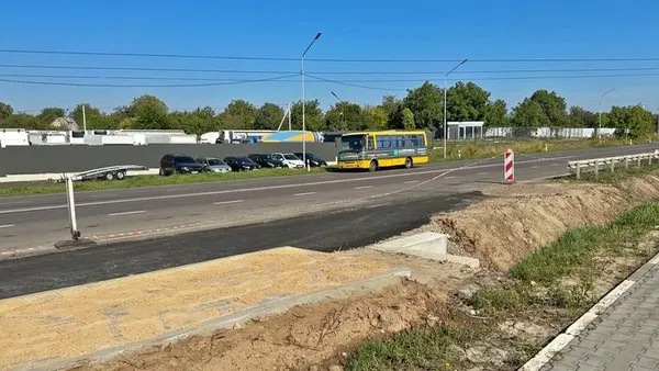 Облаштування заїзної кишені для громадського транспорту