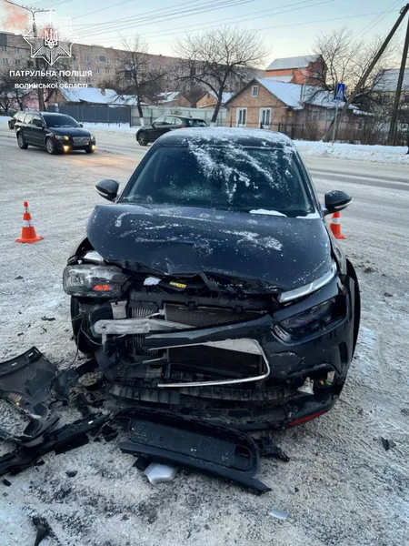 У Луцьку на Відродження зіткнулись Opel та Citroen (фото)