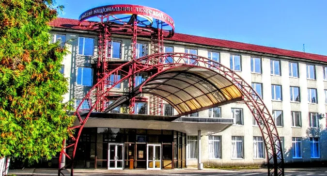 На базі Луцького НТУ відкривають штаби університетів з Кривого Рогу та Маріуполя
