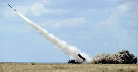У Запоріжжі росіяни 5 ракетами зруйнували школу-інтернат