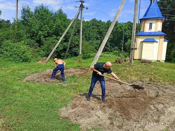 Спільними зусиллями: у Ківерцях навели благоустрій біля озера