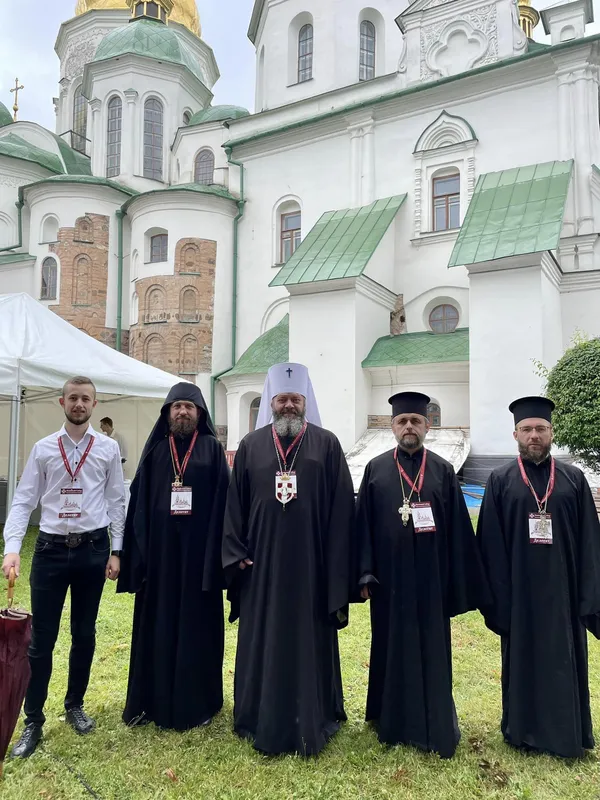 Митроплит Михаїл прибув до Києва на Помісний Собор ПЦУ (фото)