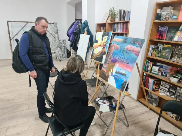 «Жива. Справжні історії кохання»: на Волині започаткували проєкт для дружин загиблих Героїв (фото)