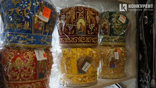 «Золоті» ризи, ладан і кадило, або Скільки в Луцьку коштує одягнути батюшку