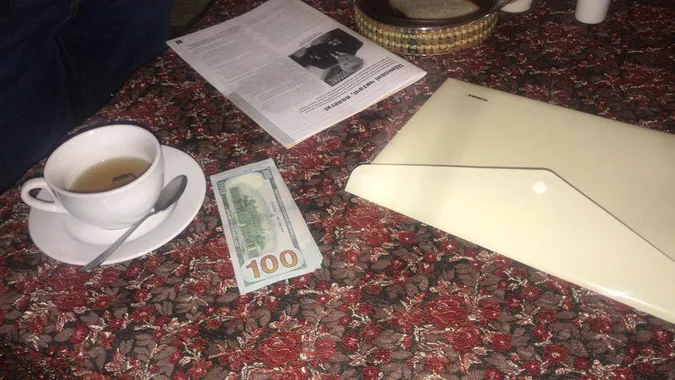 Луцького депутата Євгенія Ткачука спіймали на хабарі (фото)