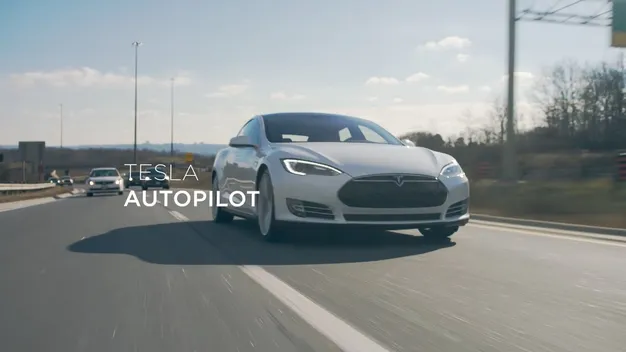 Оприлюднили проморолик першого автопілота Tesla