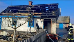 Помітив сусід: у Рожищі спалахнула пожежа в житловому будинку
