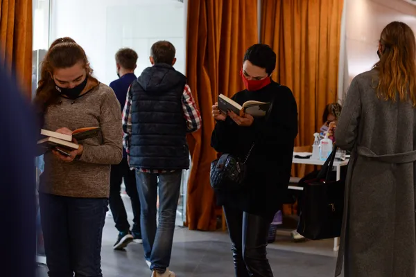 «Ціна правди» і вуса Андруховича: третій день «Фронтери» у Луцьку (фото)