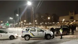 Луцькі патрульні прокоментували конфлікт з п'яним водієм біля РАЦСу (відео)