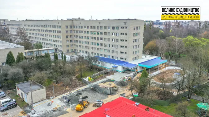 Реконструкція приймального відділення луцької лікарні: що вже змінилося (фото)