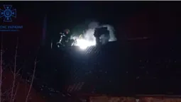 У Луцьку горів будинок: рятувальники виявили тіло жінки (фото, відео)