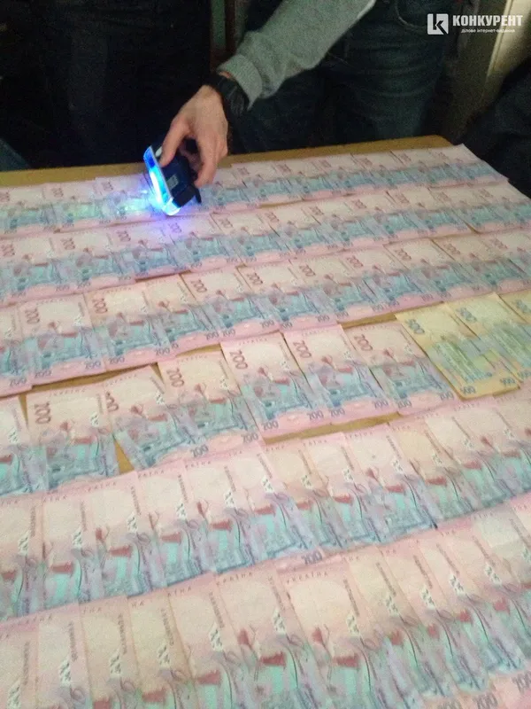На Волині спіймали заступника начальника управління Держпраці на хабарі
