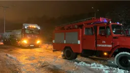 На Волині рятувальники допомагали водіям вибратися зі снігових заметів (фото)