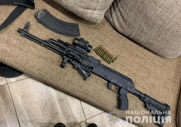 Волинянин зберігав вдома зброю і боєприпаси (фото)