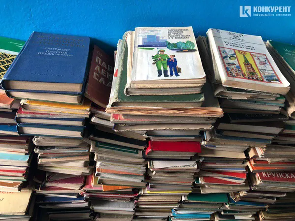 Книжки 17 століття, вражаюча фонотека, клуб бриджу: чим здивувала волинська бібліотека (ФОТО)