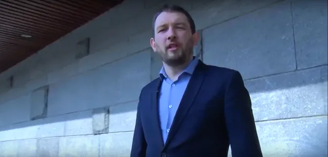 Моклиця кинув виклик військкомату: у Луцьку потролили Зеленського (відео)