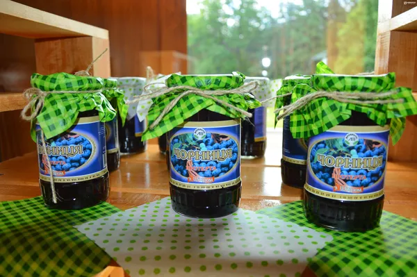 ...де можна придбати та скуштувати натуральну продукцію
