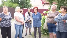 На Волині жінка «узурпувала» провулок – люди здійняли ґвалт: що там коїться (відео)