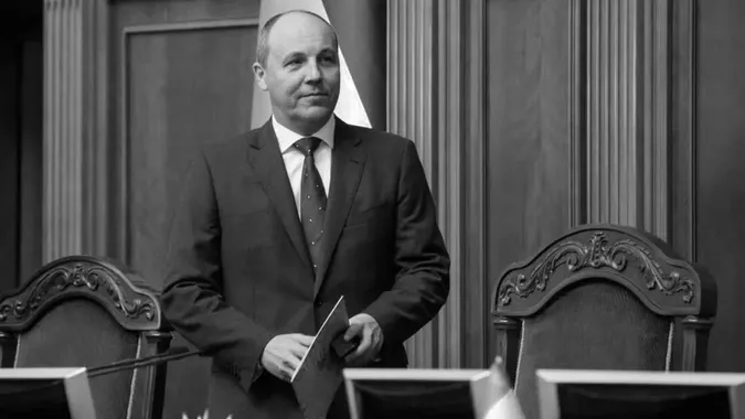 Зеленський присвоїв Андрію Парубію звання Героя України