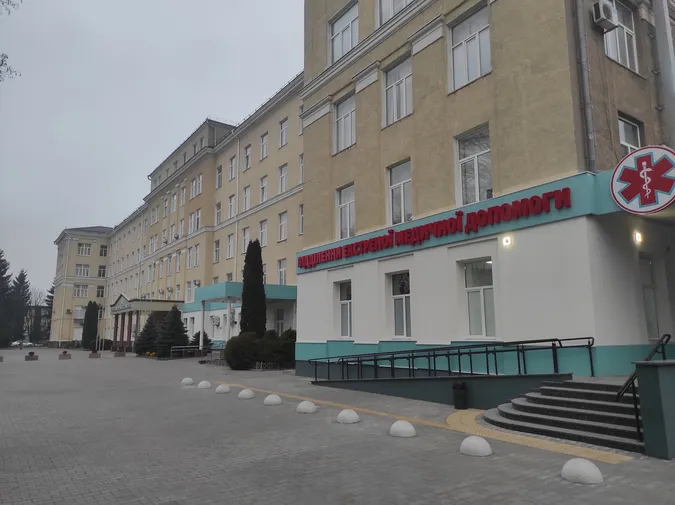 Жива черга чи запис: як потрапити на консультації у Волинській обласній лікарні