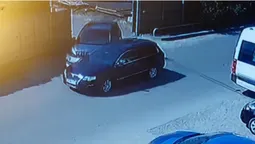 У Луцьку – аварія: Renault не пропустив Volkswagen (відео)