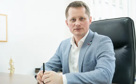 Топ-10 найкрутіших автомобілів депутатів Волиньради