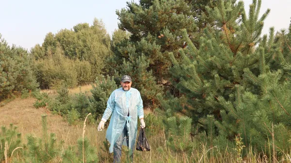 На Волині за 10 днів розкидали майже 400 приманок з вакциною від сказу (фото)