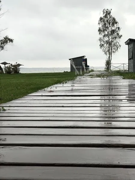 Усе інакше: яким став Світязь восени (фото)