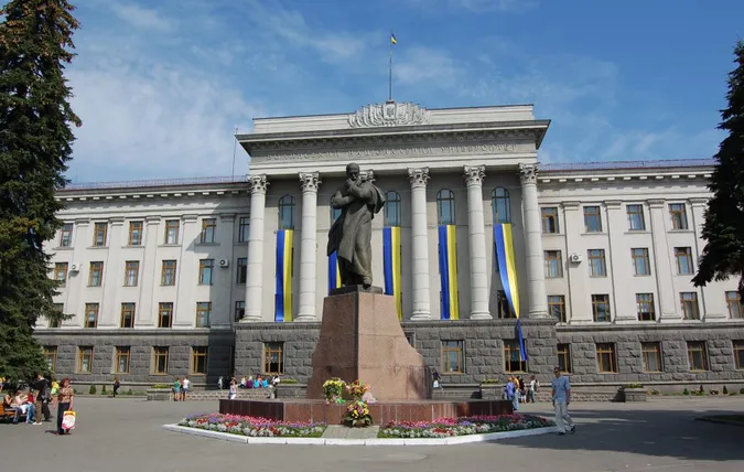 Студентам ВНУ у Луцьку обіцяють нові гуртожитки