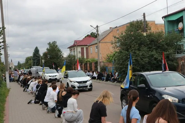У Борохові попрощалися із 35-річним захисником Юрієм Гімолем (фото)