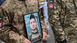 Воював десять років: на Волині попрощалися із 33-річним бійцем Олегом Гарасимлюком (фото)