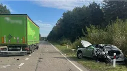 На Волині фура розтрощила легковик – є травмовані (фото)