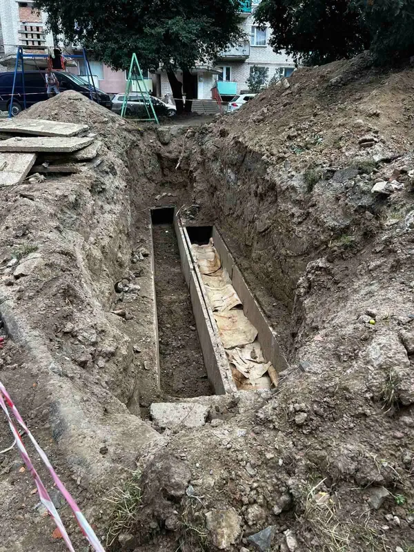 Готуються до опалювального сезону: у Нововолинську замінили аварійні ділянки тепломережі