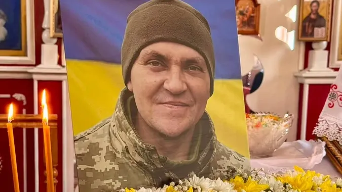Понад рік вважався зниклим: на Волині попрощалися з воїном Василем Сачуком (фото)