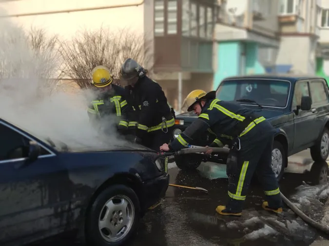 На Волині за добу від вогню рятували три будинки й одне авто