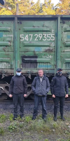 На Волині у товарному вагоні знайшли нелегального мандрівника (фото)