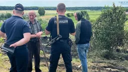 У Боголюбах пенсіонер випадково підпалив сусідський город (фото)