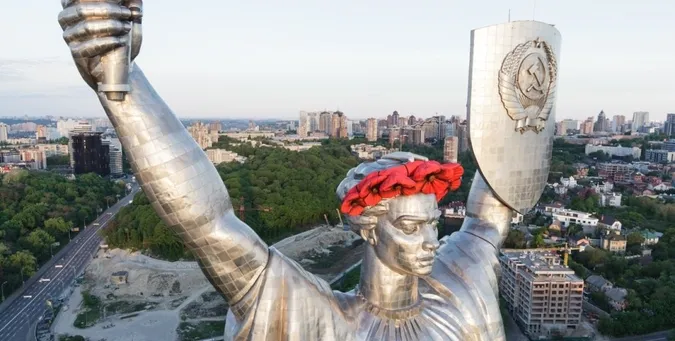 У Києві хочуть перейменувати «Батьківщину-мати»