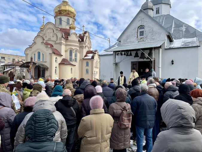 На Волині провели в останню путь Героя Віктора Козакова (фото, відео)
