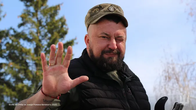 Обличчя війни: показали щирі фото воїнів волинської бригади