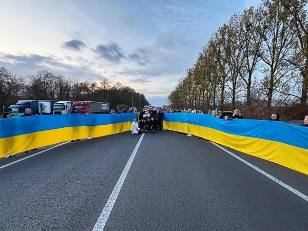 Після трьох років полону до Ковеля повернувся захисник Павло Подобед (фото)