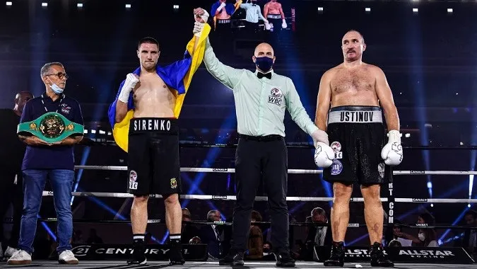 Український боксер відправив у нокаут росіянина та захистив титул (відео)