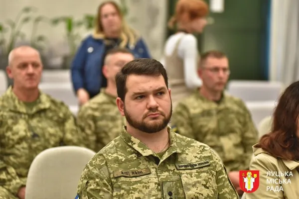 У Луцьку захисникам вручили державні нагороди та відзнаки міського голови (фото)